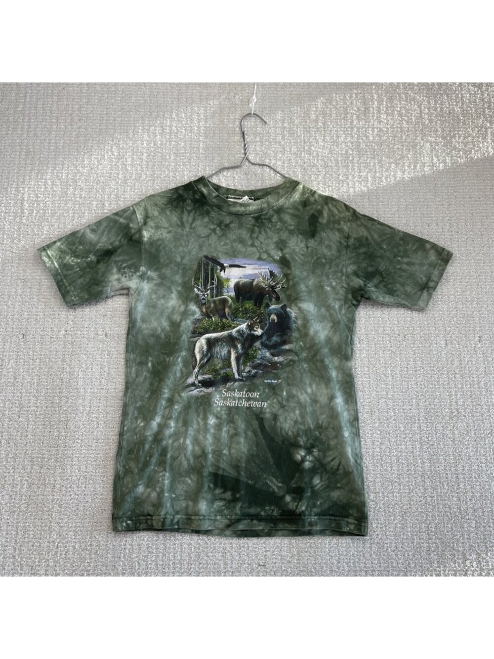 Vintage Saskatoon Quality Goods Canada Animals Habitat Tie-Dye T-Shirt Size L*
